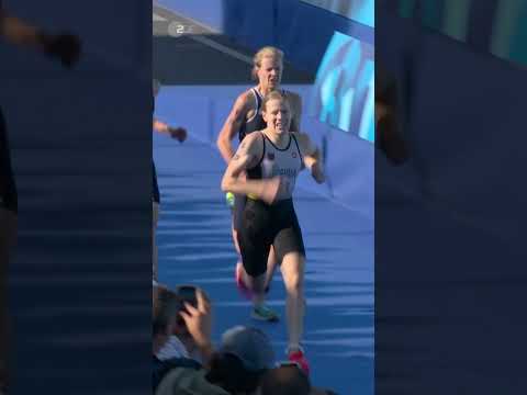 Gold in der Morgensonne von Paris 🥇 | sportstudio | #shorts