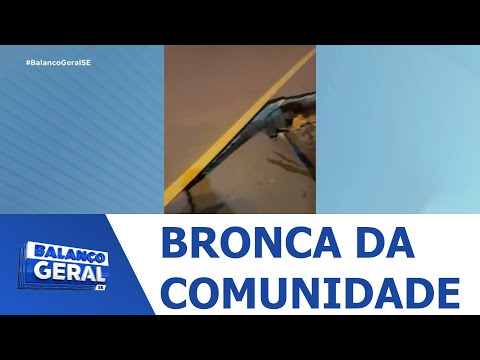 Adutora rompe e abre cratera em Simão Dias - BGT
