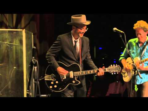 Greyhounds - "Soul Navigator" (eTown webisode #700)