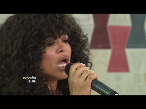 Stacy Francis performs ‘Imagine’