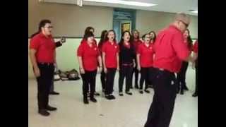 Con mi nota en Do-Coro Ponce High School-Jandariel Villaronga-solista