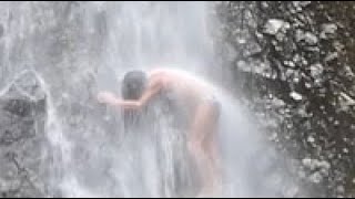 Waterfall training in winter (Tranny)