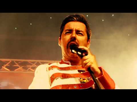 We Will Rock You - Queen - Guitar Solo - Queen Tribute Band Majesty