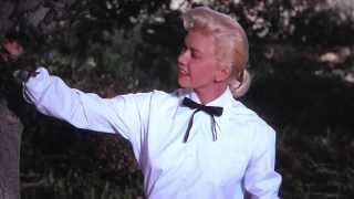 Doris Day sings &quot;Secret Love&quot; from &quot;Calamity Jane&quot; (1953)