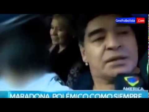 Maradona golpea en la cara a un periodista 2014