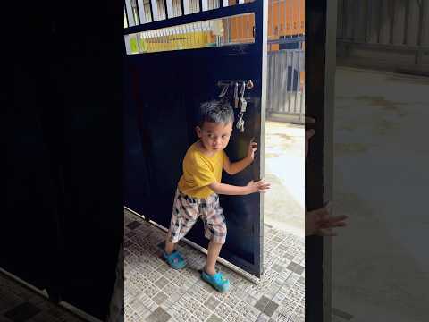 Ada ice cream #keripikkentangmasboy #shorts #comedy #humor #youtube #trending #fyp