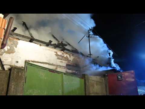 POŽÁR STŘECHY RODINNÉHO DOMKU PĚNČÍN 25-2-2016