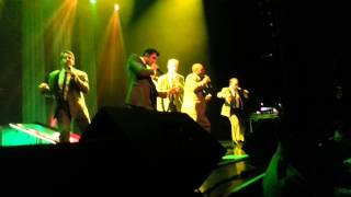 Straight No Chaser - You&#39;re a Mean One, Mr. Grinch