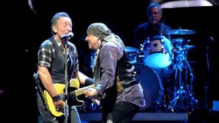 You Can Look But You Better Not Touch - Bruce Springsteen - Perth Arena - 27th January 2017