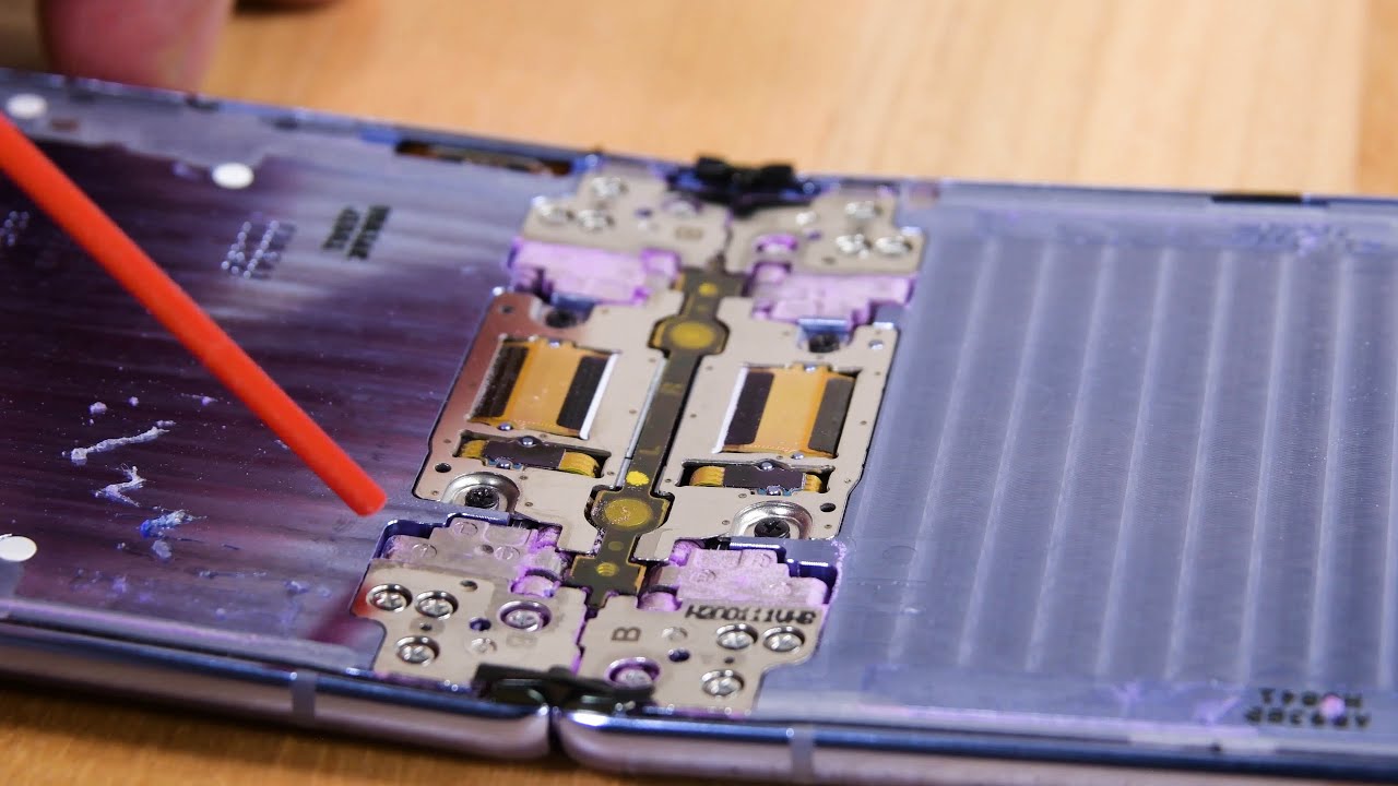 Galaxy Z Flip Teardown and Dust Test FAILURE!