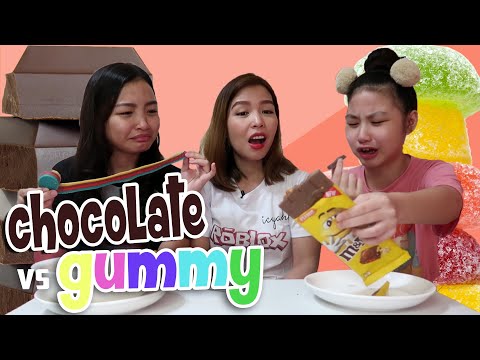 MYSTERY CHOCOLATE VS GUMMY SWITCH UP CHALLENGE | WHO KNOWS MAMA BETTER? | Aurea & Alexa