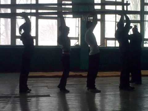 la lectia de educatie fizika....da iaka asa sportzmeni suntem noi asa....ca nu va punetzi.)))