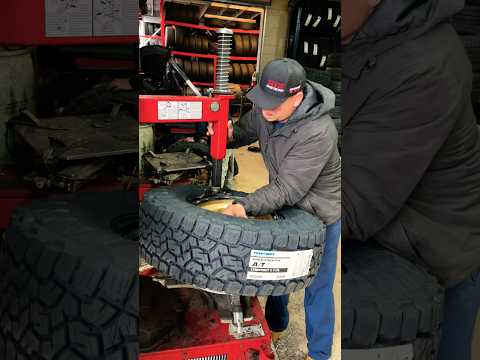 285/75/17 toyo open country at3 👌