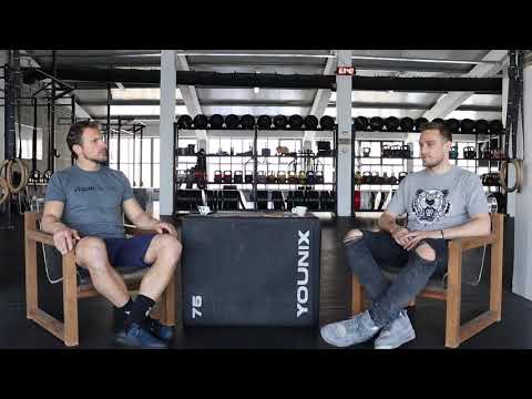 Pogovor ob kavi - Tim Elšnik