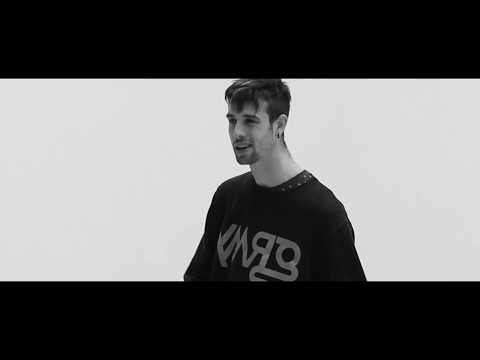 KANGU - DE PRIMERAS - VIDEOCLIP OFICIAL. (LA JUNGLA RECORDS)