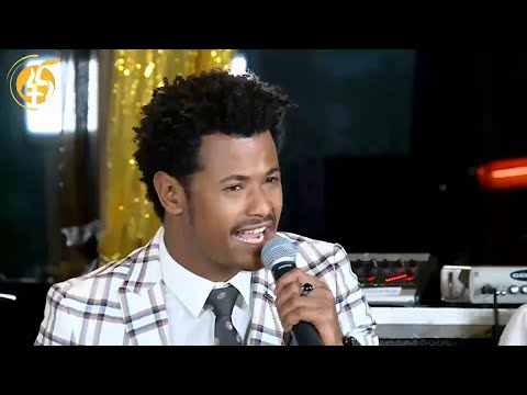 Ahmed Hussein - ሞልቷል ባገሩ l Tilahun Gessese l Ethiopian Music(Live Performance)