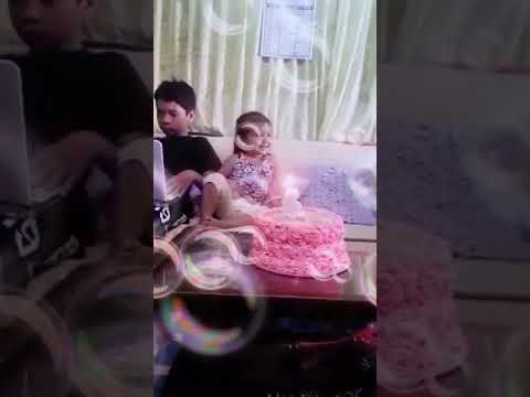 Happy Shasmeen ❤ eat na 😋