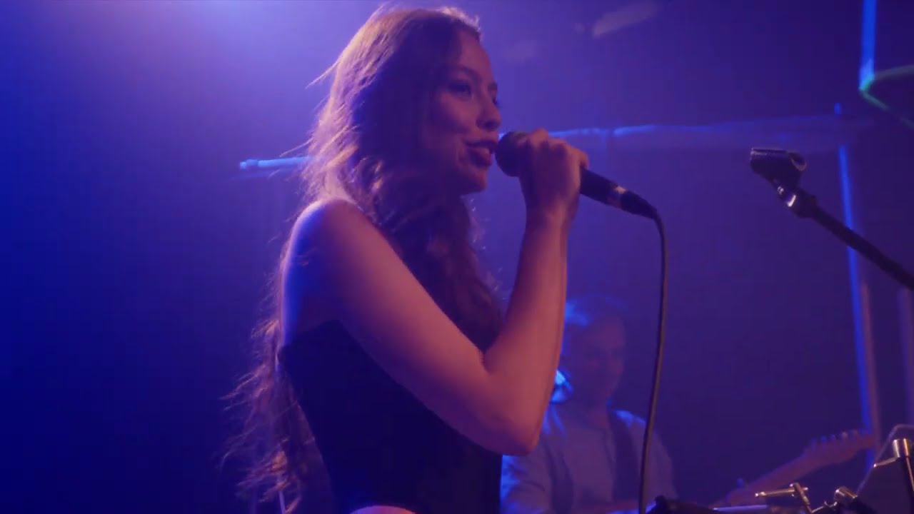 ImStillFranci – Serenade (LIVE IN PRAGUE)