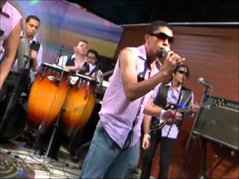Banda L2 de honduras- Popurri Merengue el cuco #1.wmv