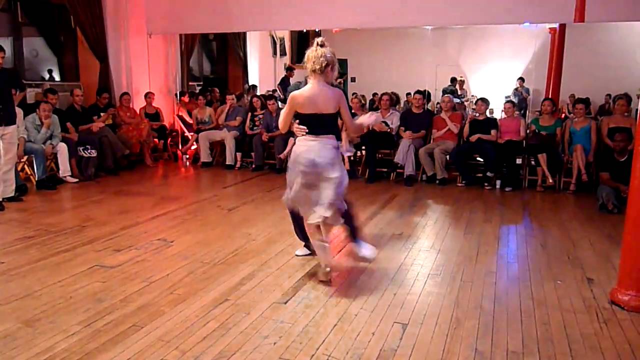 Pablo Rodriguez y Noelia Hurtado - NYC Practilonga Mini-Fest 2010 #3