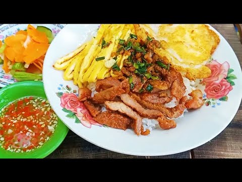 Best Cambodian breakfast, fried pork with rice recipe.