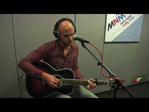 MNM LIVE: Milow - Darkness Ahead And Behind