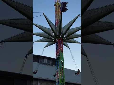 Sky flyer ride @ 2023 Sydney royal Easter show #rides #carnival #funfair #kirmes #kermis