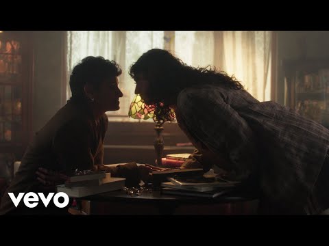 Rachel Bochner - Silver Rings (Official Video)