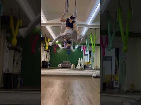 Aerial Yoga : Basic Fly  (Backbend & Upside Down) 空中瑜伽：基礎課程 （後彎及倒掛）