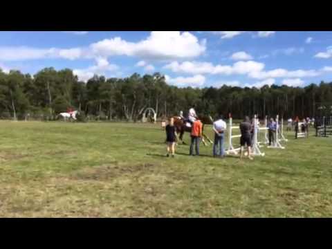 Emerald and Harrie Smolders in the warmup for the Nations cup in Falsterbo