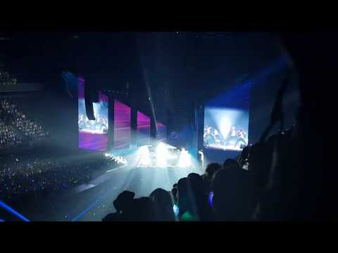 20181013 BTS in Amsterdam - Save Me + Army Bomb ver.3