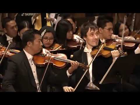 (Angin Mamiri)  Twilite Orchestra feat  Veronica Tan