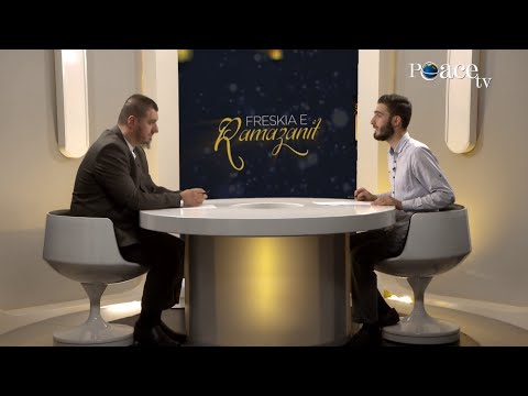25 - Freskia e Ramazanit - Bujar Isma me hoxhën Enis Rama