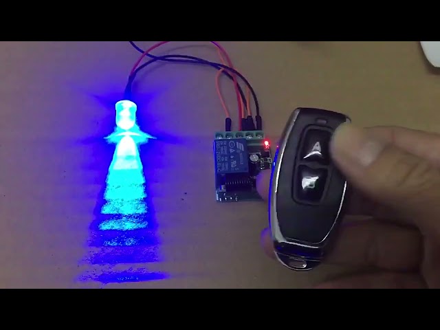 Vídeo relacionado con Gebildet 433Mhz Interruptor de Control Remoto Inalámbrico Universal DC 5-30V 1CH Módulo Receptor Relé Transmisor RF Pestillo de Palanca Momentáneo para Automóvil(Transmisores 2Botones+1Receptor 1CH)