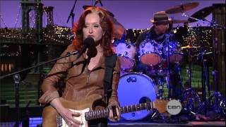 Bonnie Raitt - Right Down The Line - The Late Show with David Letterman 04-13-2012