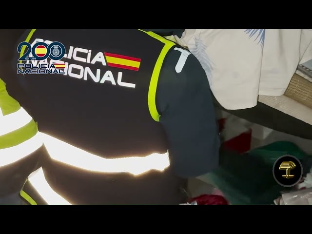 La Policía detiene a dos atracadores que robaron en una sucursal de Cáceres a punta de pistola