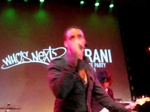 Ryan Leslie ft Consequence - Your Not My Girl (LIVE)