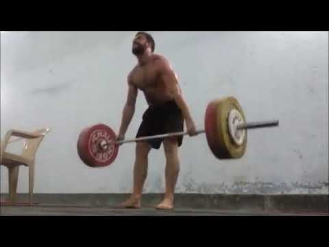 Beard Hunk dead lift