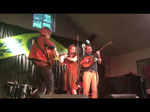 Nuala Kennedy, Eamon O' Leary & Jefferson Hamer