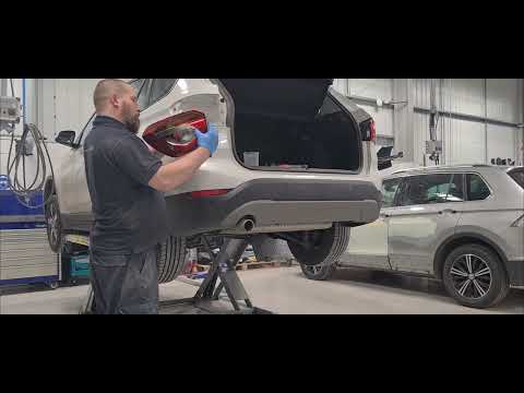 How to remove a 2018 Bmw X1 rear bumper...