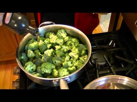 download lagu mp3 mp4 Cast Iron Skillet Roasted Broccoli, download lagu Cast Iron Skillet Roasted Broccoli gratis, unduh video klip Cast Iron Skillet Roasted Broccoli