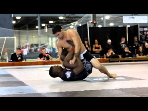 Darson Hemmings (OpenMat MMA)  vs Jesse Gross (Adrenaline Training Center) 32 Man Showdown