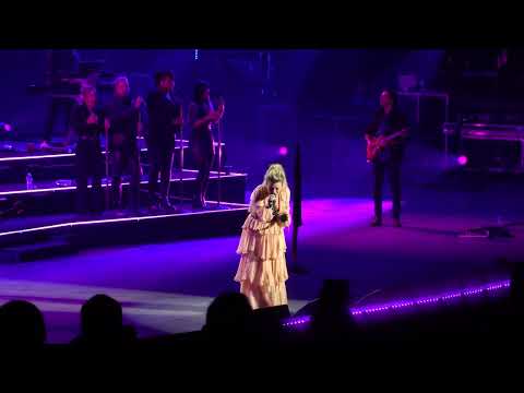 Kelly Clarkson - (2023-08-05) - Piece By Piece (new healed lyrics) - Chemistry Residency