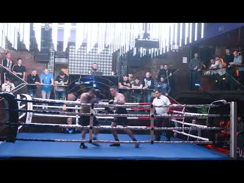 James Parker V Lee Tomo