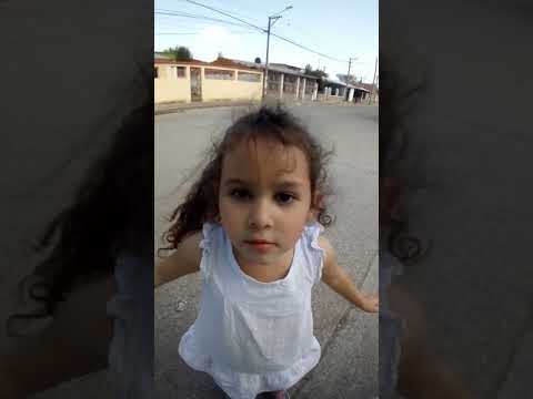 Kelly Linda por dentro de las re mugrientas