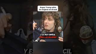 Download lagu AC/DC Angus Young y la FALTA DE MUJERES en el ROCK mp3