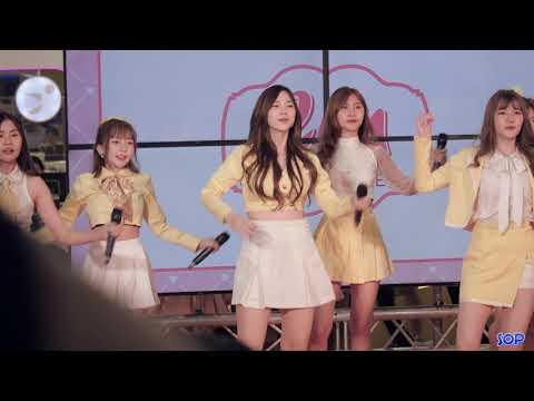 Honey Toast (Cm Cafe) - 'First Impression' [Kaimuk Focus]