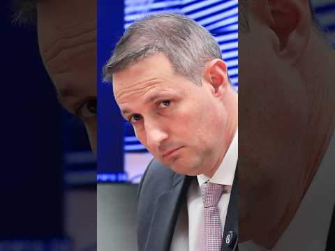 DERRITE CHAMA MENDONÇA DE HERÓI NACIONAL