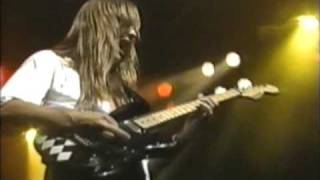 TNT -  caught between the tigers (live japan 89)