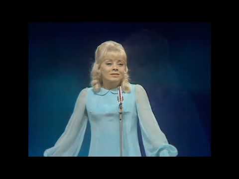 1968 France: Isabelle Aubret - La source (Place 3 at Eurovision Song Contest in London)